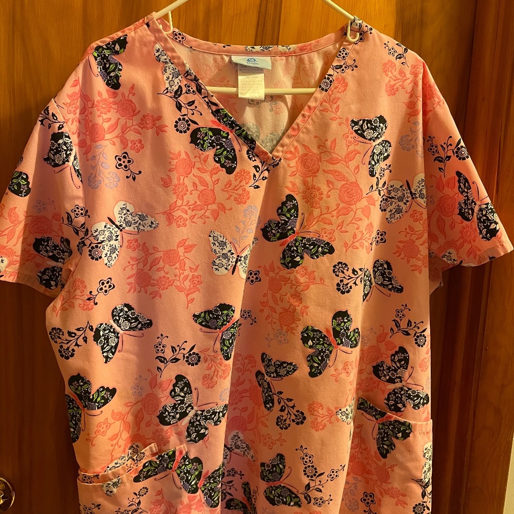 Scrub top